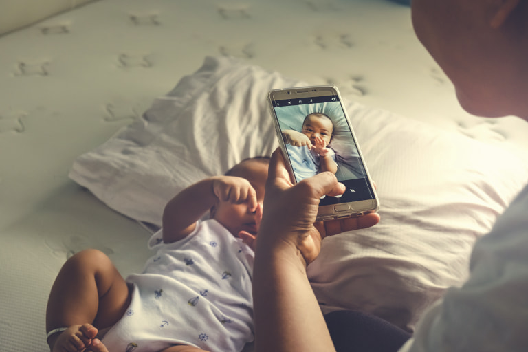 Making Memories – 8 Ways to Capture Your Baby’s Life Beyond the Baby Book